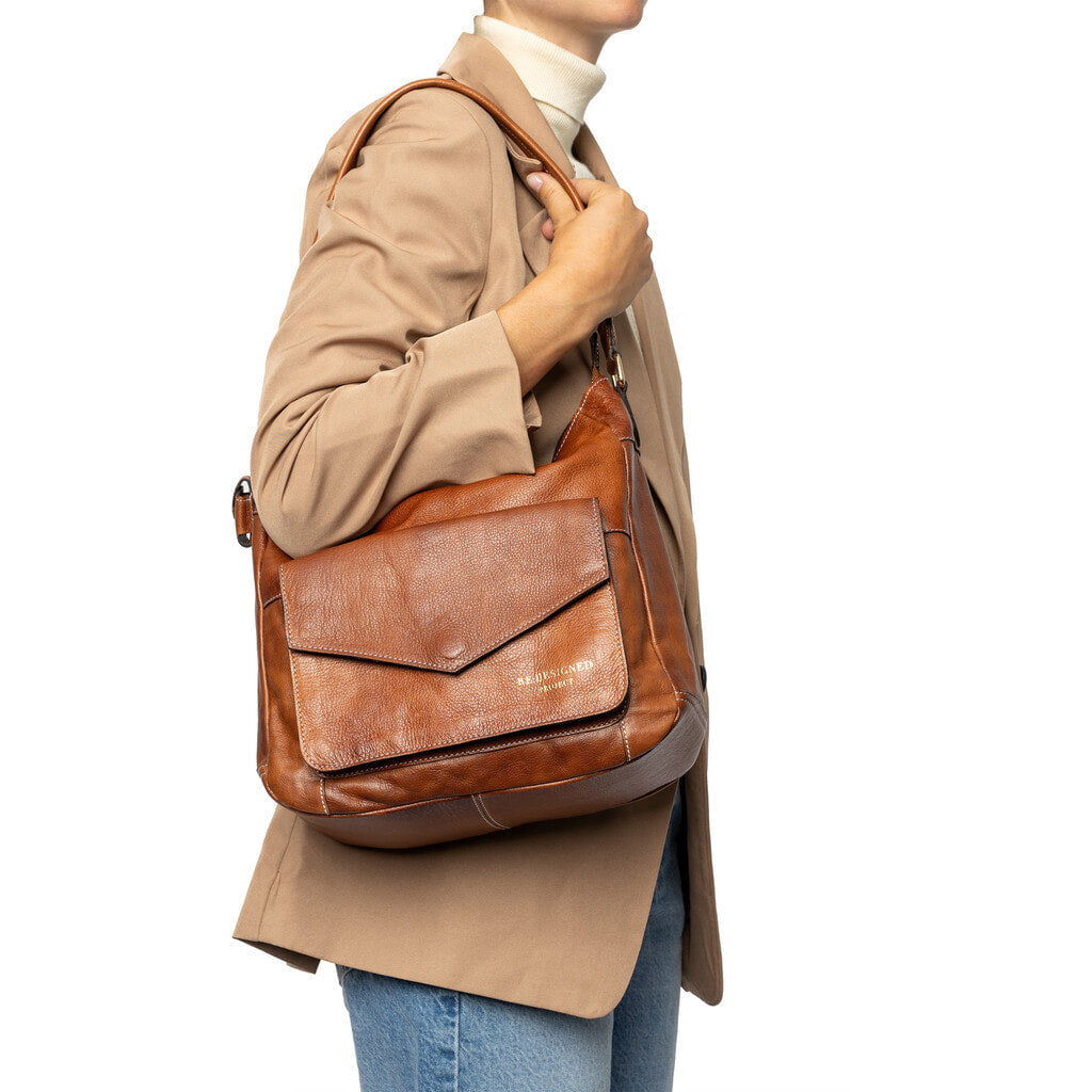 RE:DESIGNED Project 1 Walnut 100% Skinn