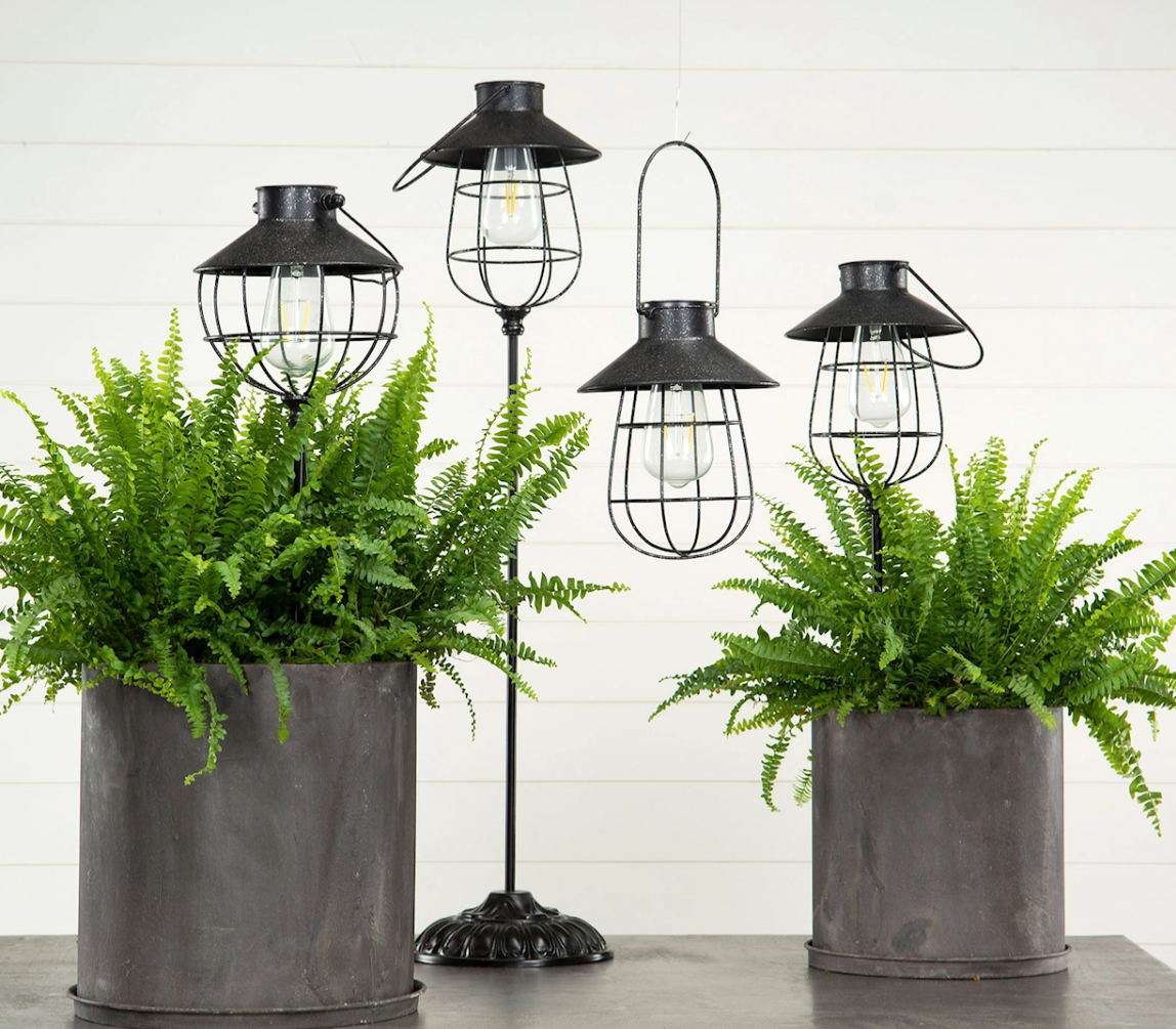 Alot Solcellelampe Häng Sort
