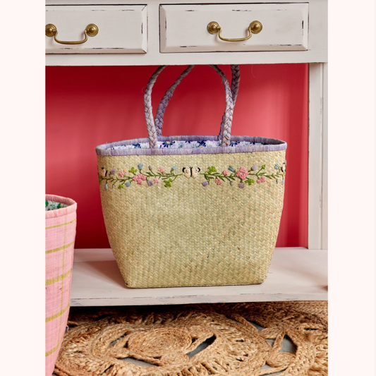 Rice Raffia Bags in Nature with Flower Details