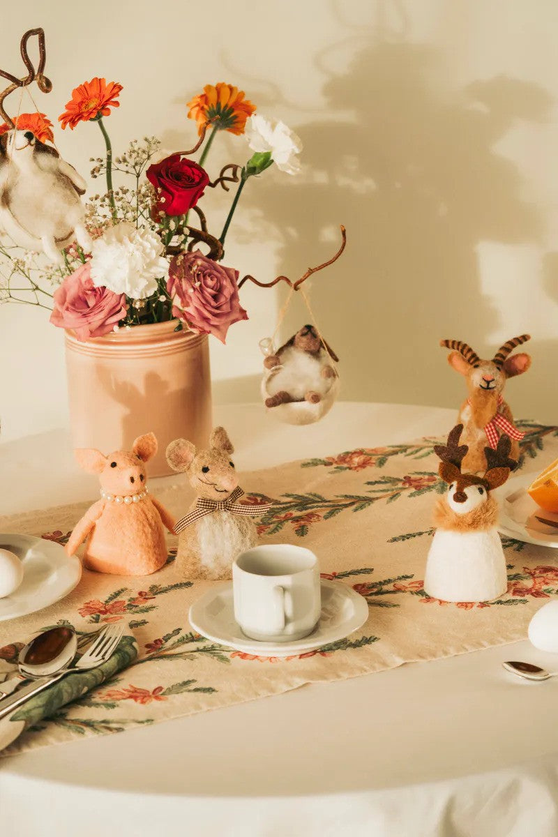 UND Ullfilt Eggvarmer Miss Piggy