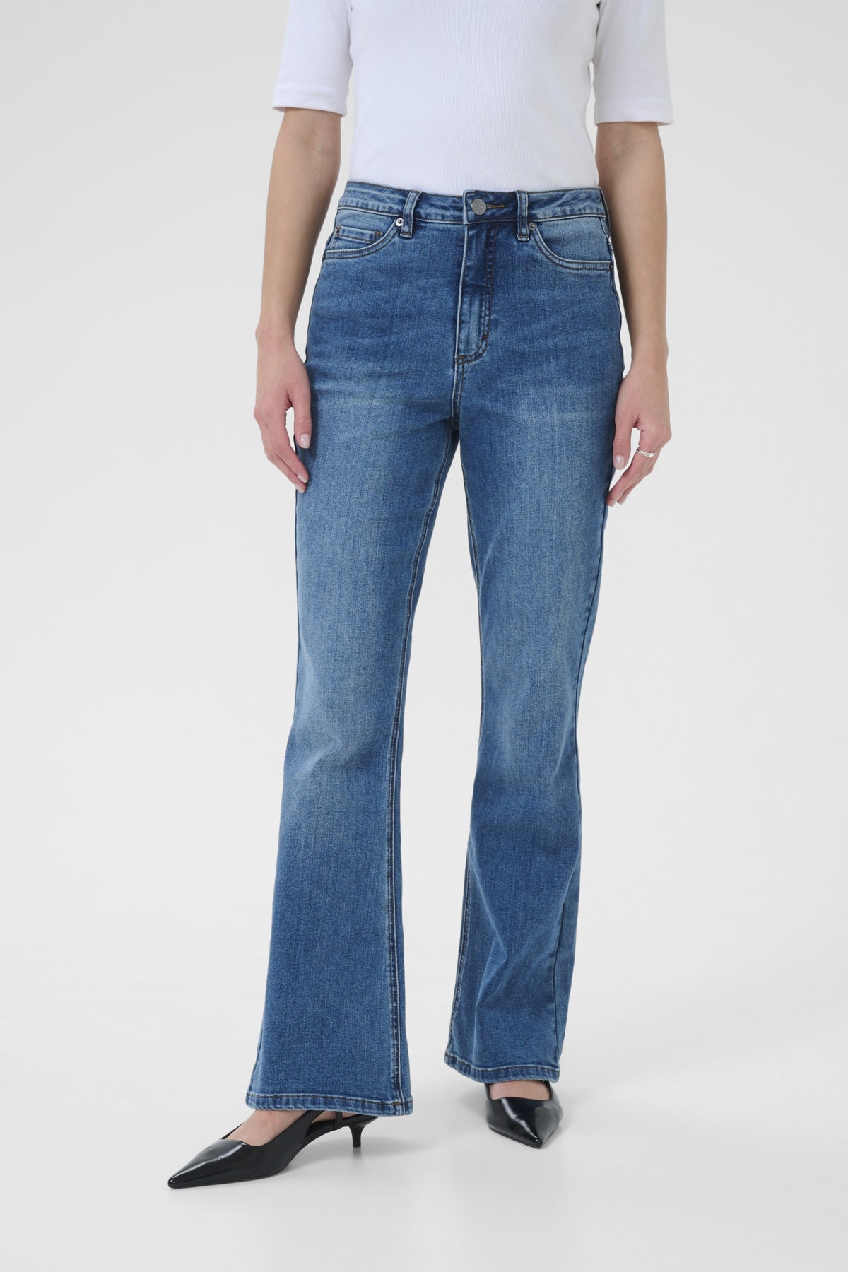 Kaffe Clothing KAforest HW Slim Fit Jeans Medium Blue Denim 32"