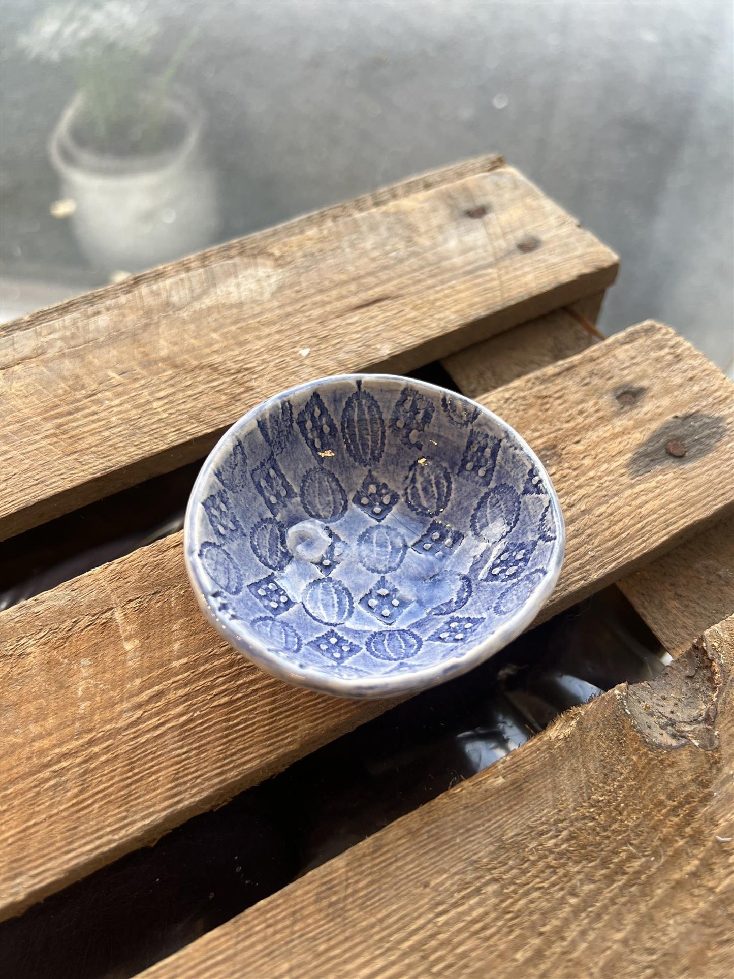 Wonki Ware Liten Skål Mørkeblå 7,5 Cm