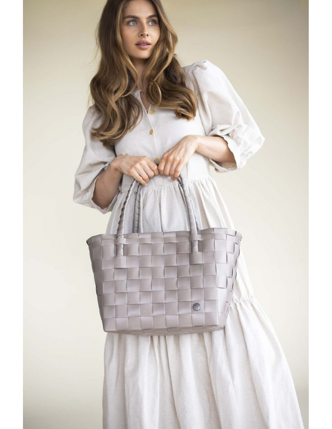 Handed By Paris Shopper Liver