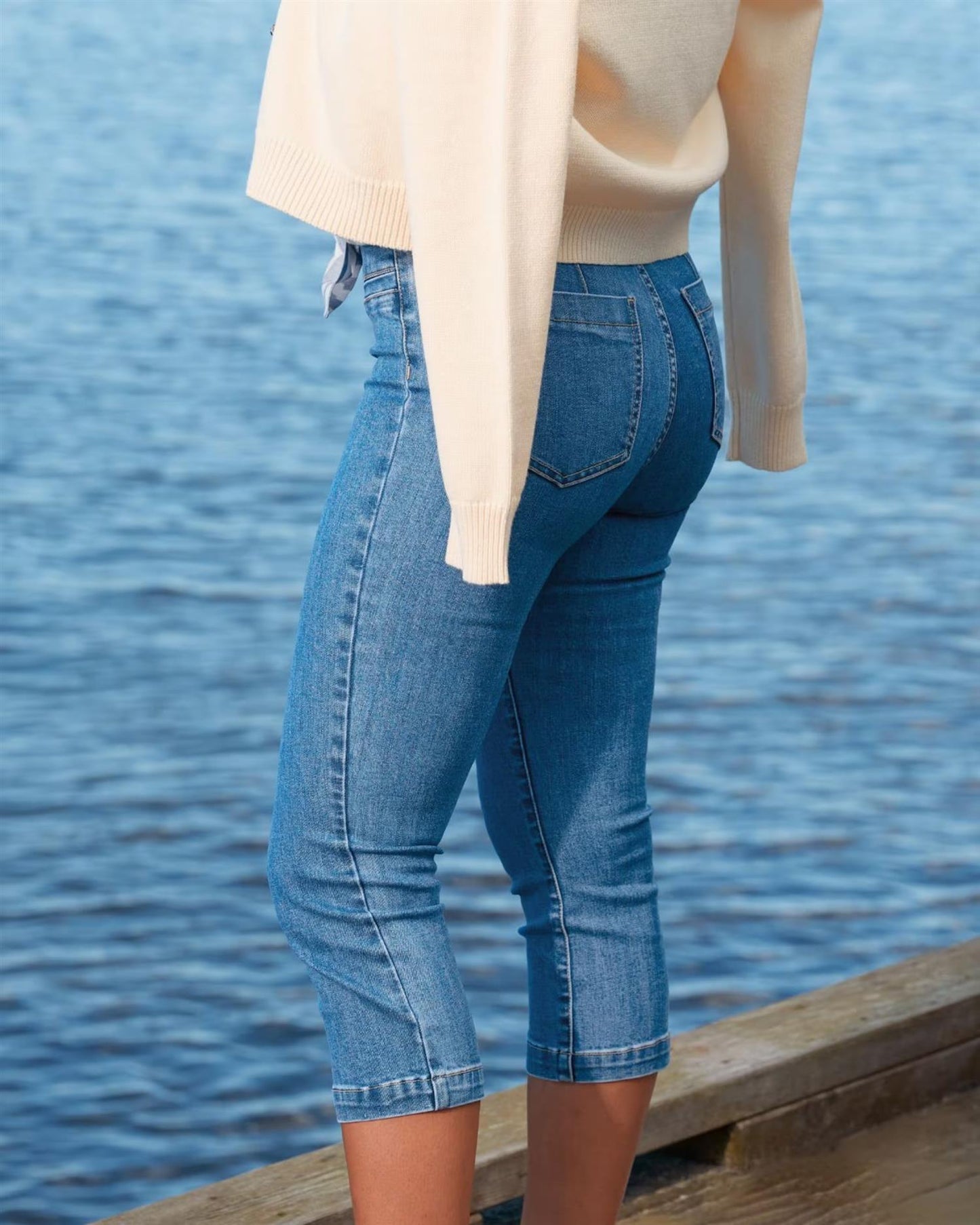Floyd Capri Gunilla Medium Jeansblå