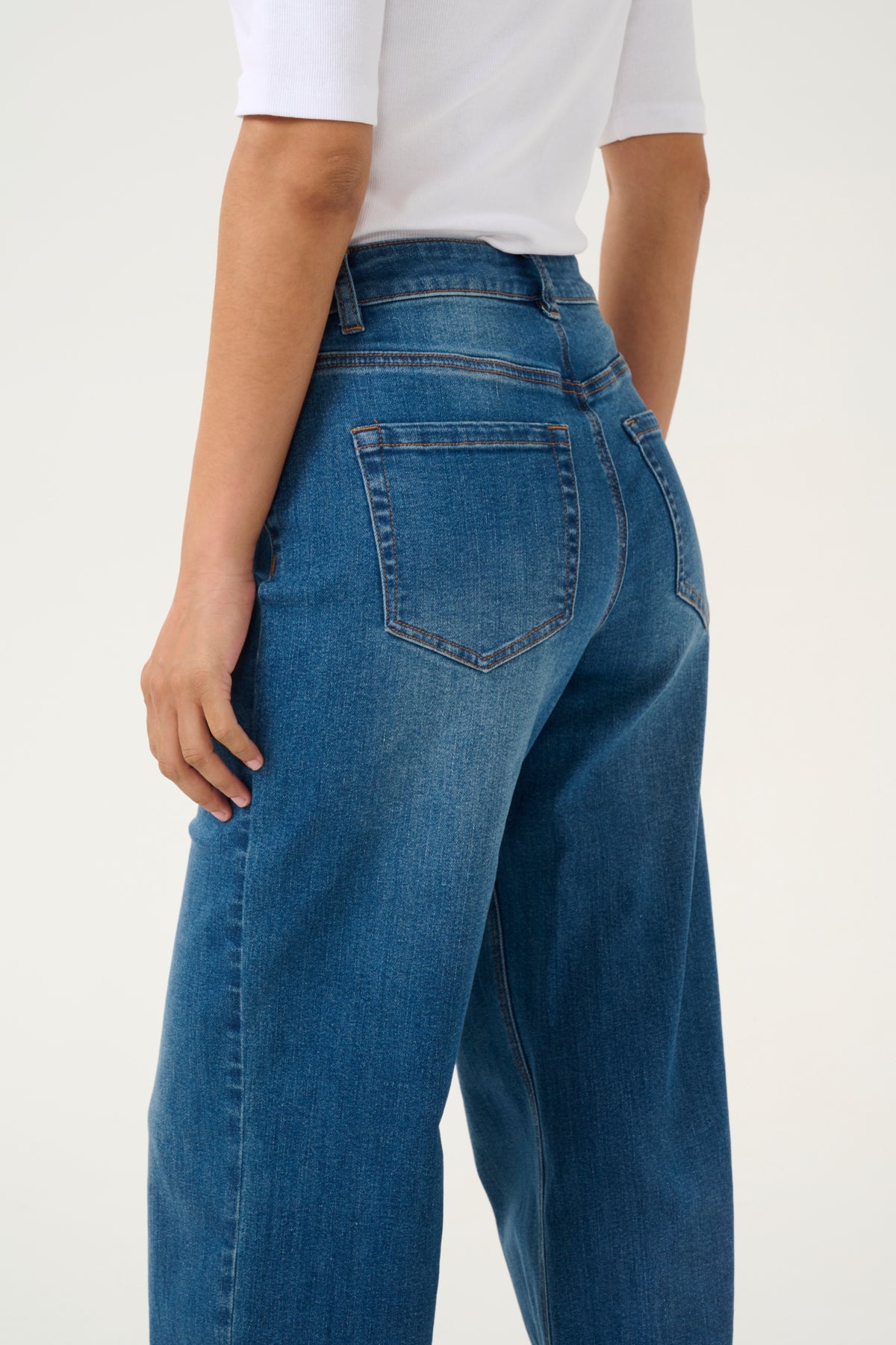 Kaffe Clothing KAsinem High Waist Jeans Medium Blue Denim 32 Tommer