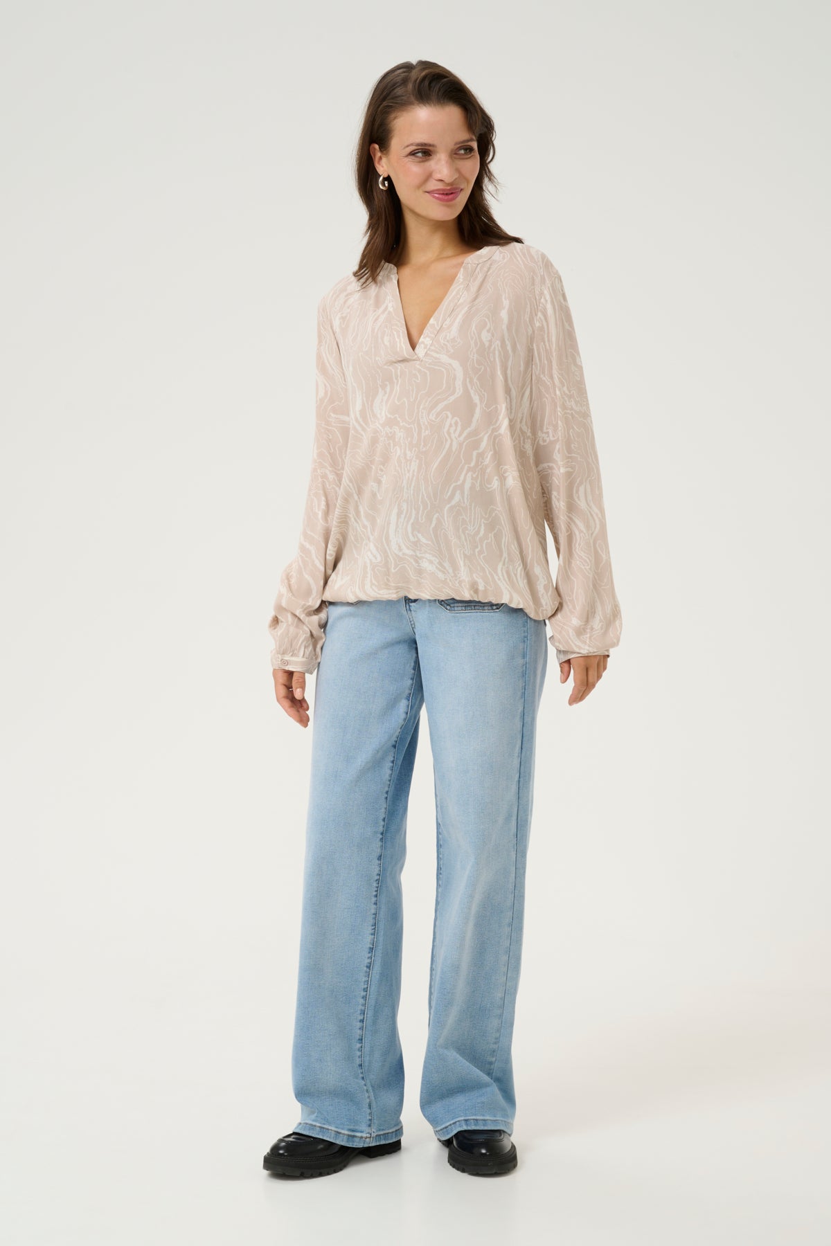 Kaffe Clothing KAditte Blouse Feather Gray/Chalk Print