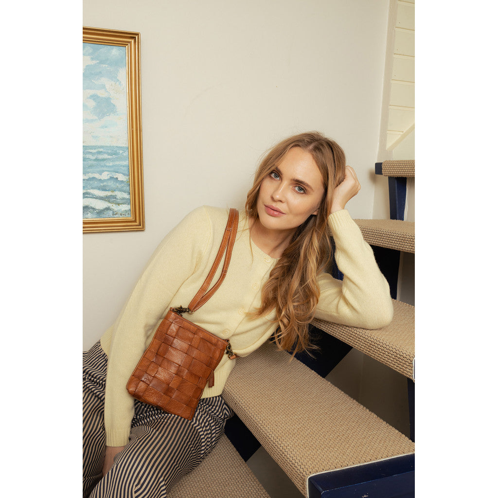 RE:DESIGNED Noor Small Walnut 100% Skinn