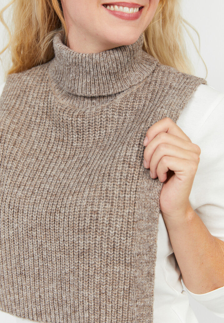 B. Coastline Bib Roll Neck Walnut Melange