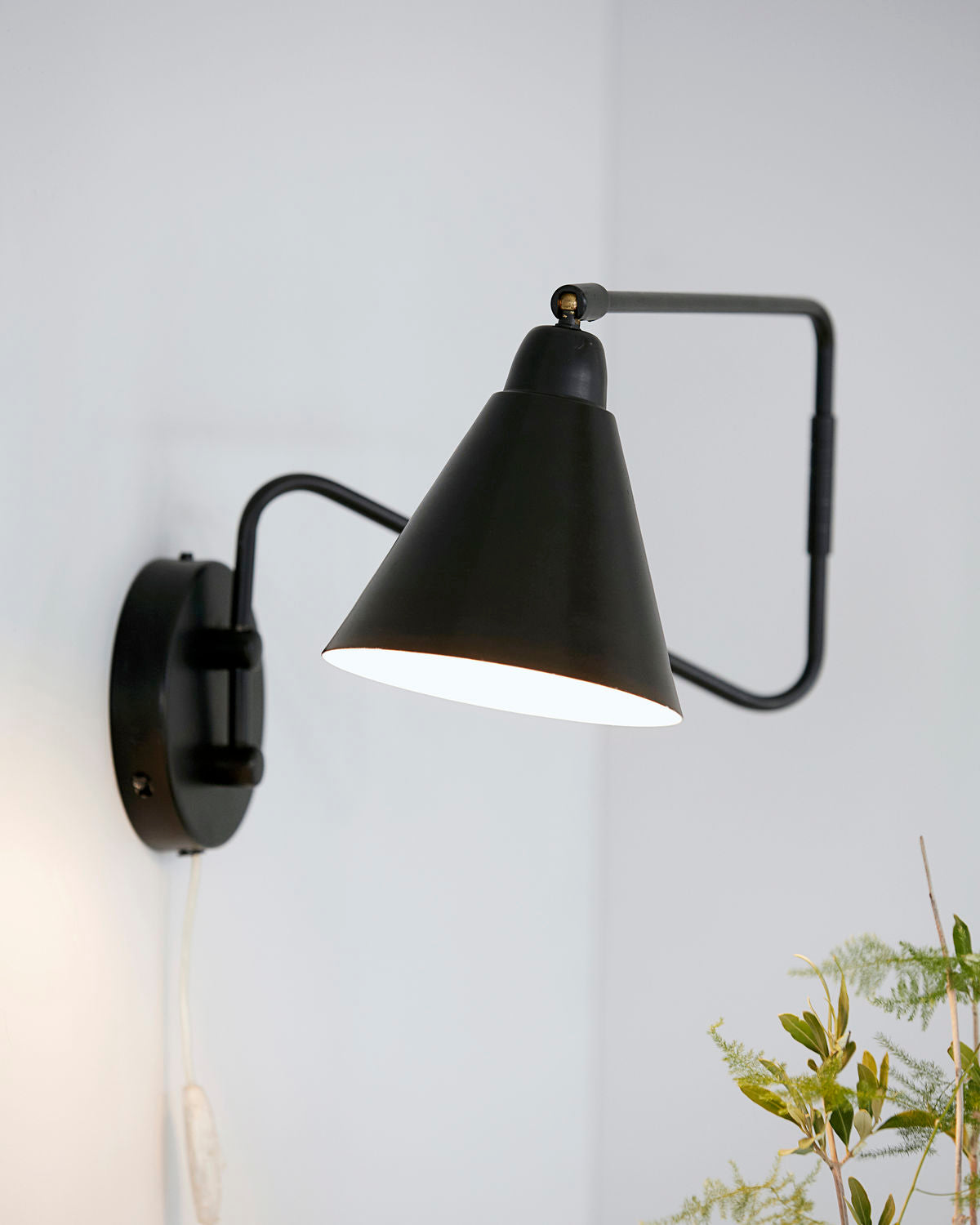 House Doctor Game Vegglampe Sort