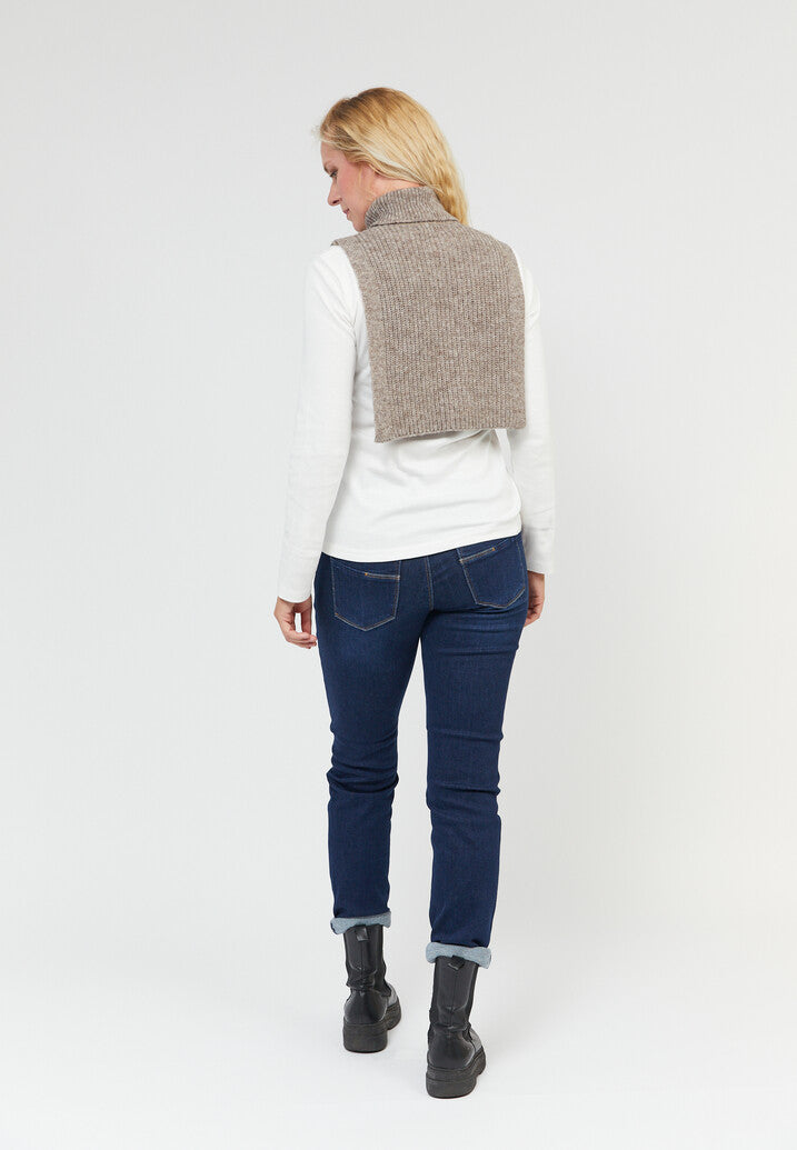 B. Coastline Bib Roll Neck Walnut Melange