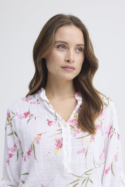 Sorbet SBalexa – Hvit bluse med blomsterprint
