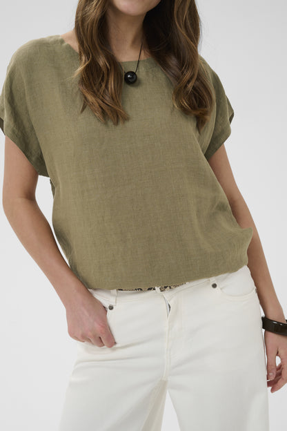 Culture CUaniela Molly – Mosegrønn bluse med lette vingeermer