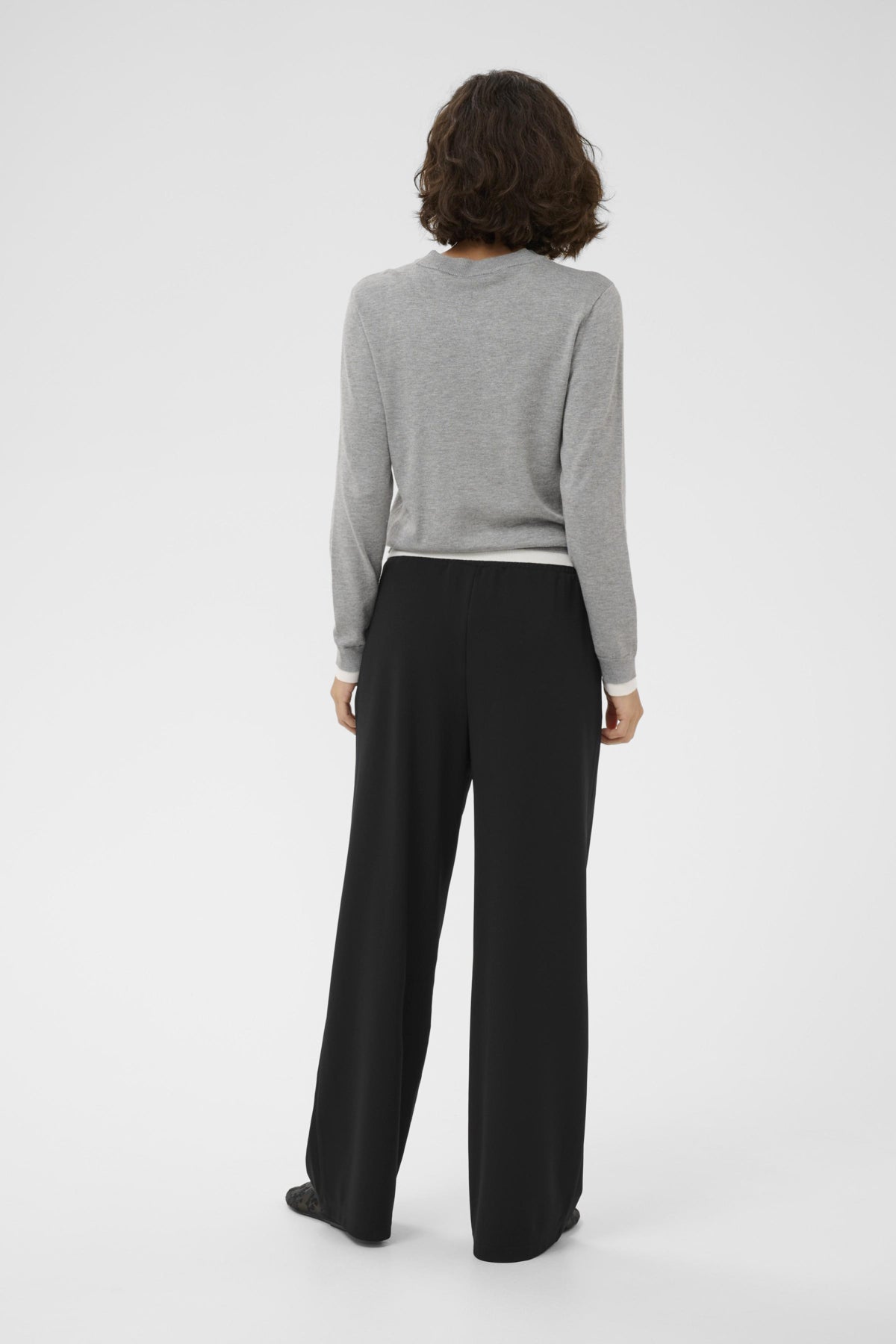 Kaffe KAphoebe Pants – Sort bukse med knappedetaljer