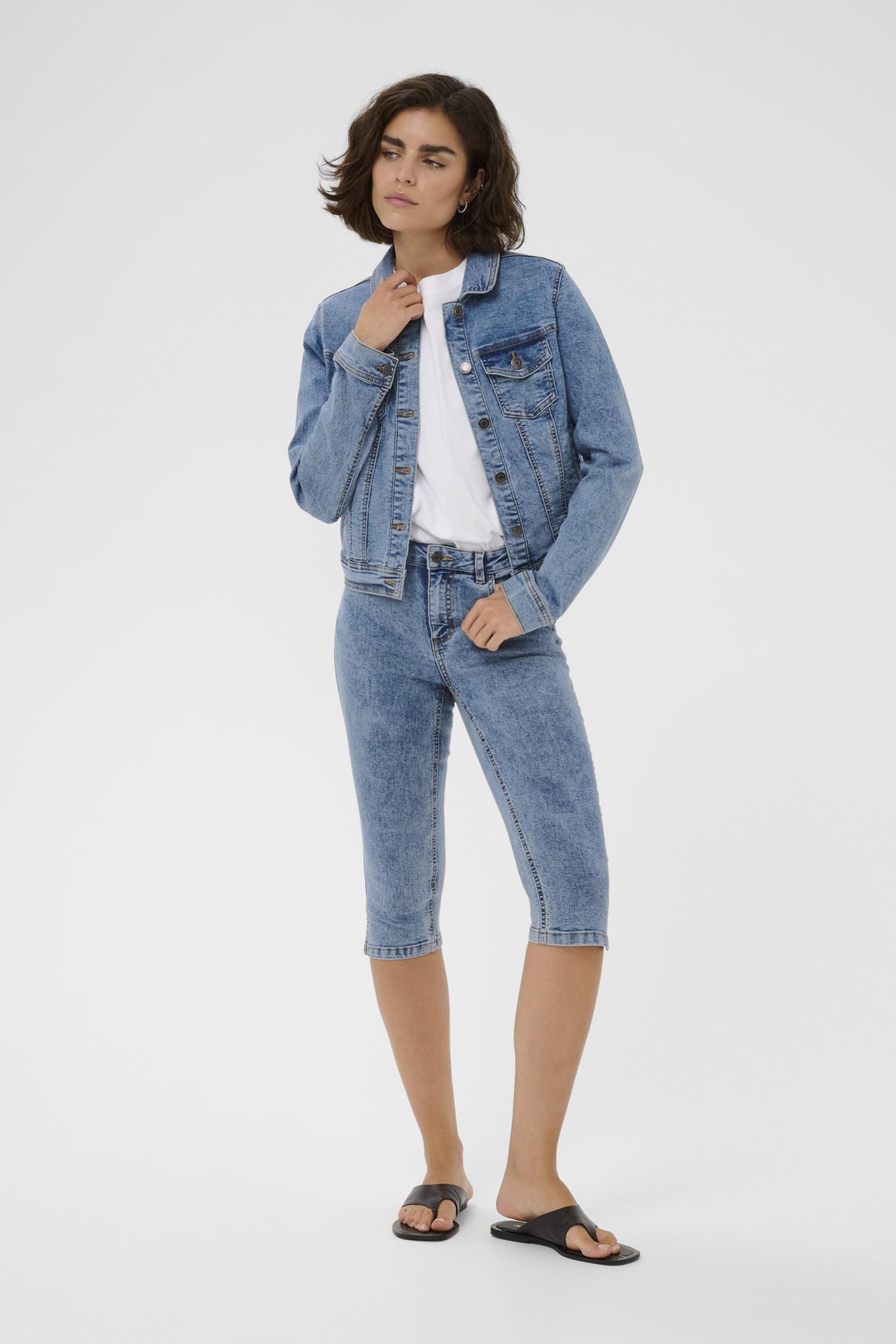 Kaffe Clothing KAvilma Capri Jeans Washed Blue Denim