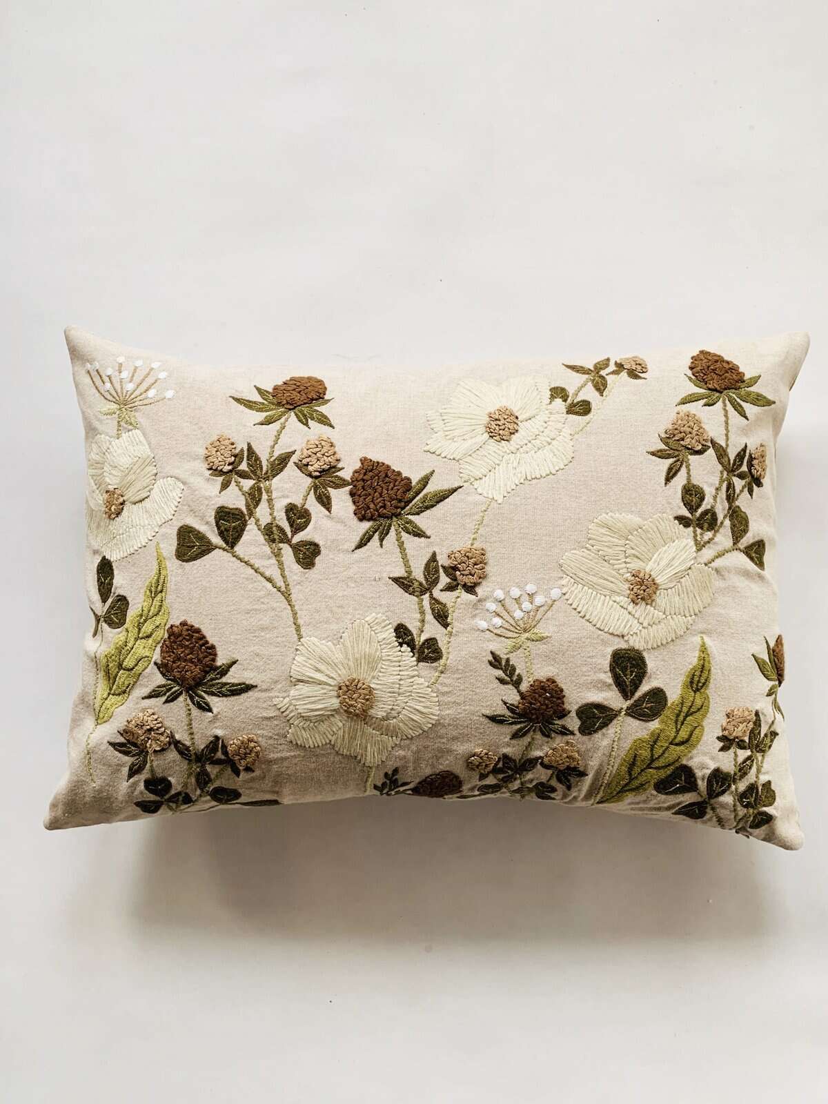 Trend Design Putetrekk Broderi 40×60 cm eng natur