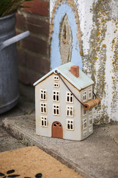 Ib Laursen Hus t/fyrfadslys Nyhavn m/træhank brun dør