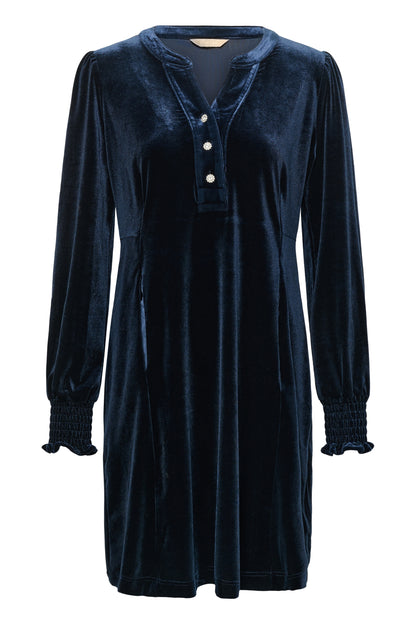 Culture CUchananna Zoe Dress – Mørkeblå kjole med dekorative knapper og fløyelsfinish