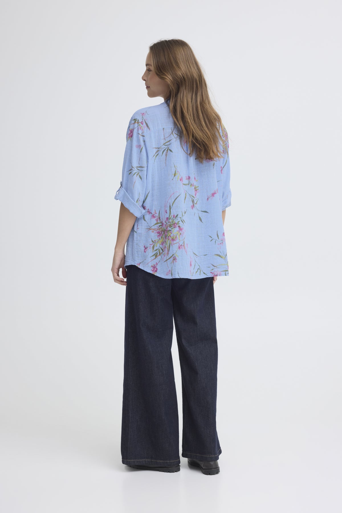 Sorbet SBalexa – Himmelblå bluse med blomsterprint