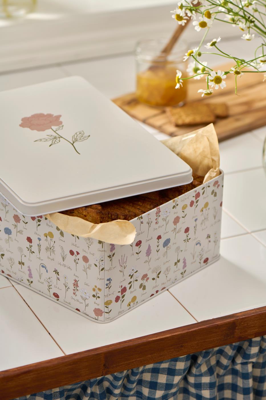 Ib Laursen - Firkantet kakeboks med nostalgisk blomstermønster