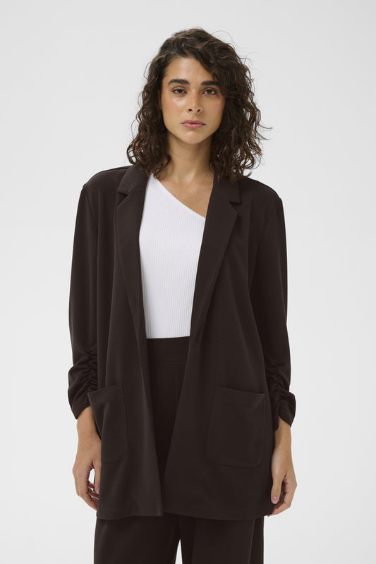 Kaffe KAphoebe – Mørkebrun blazer med 3/4-ermer