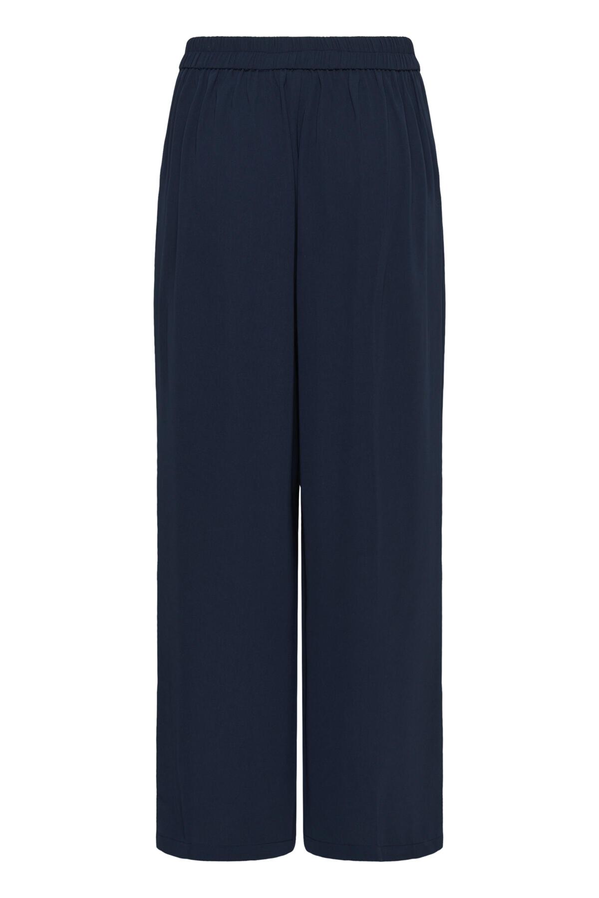 Kaffe Clothing KAillis Cropped Pants - Midnight Marine