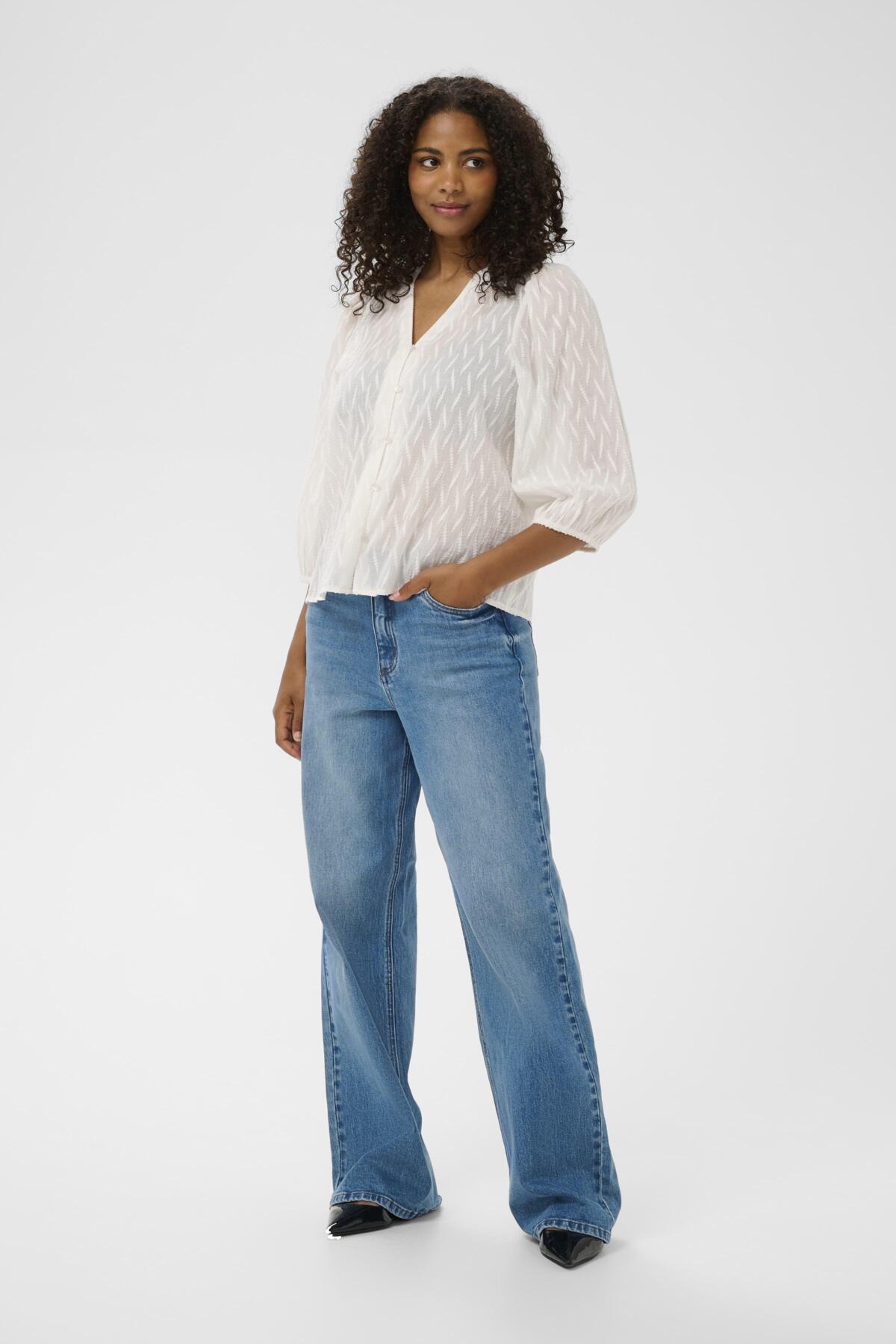 Kaffe Clothing KAgabriela V-neck Shirt Chalk