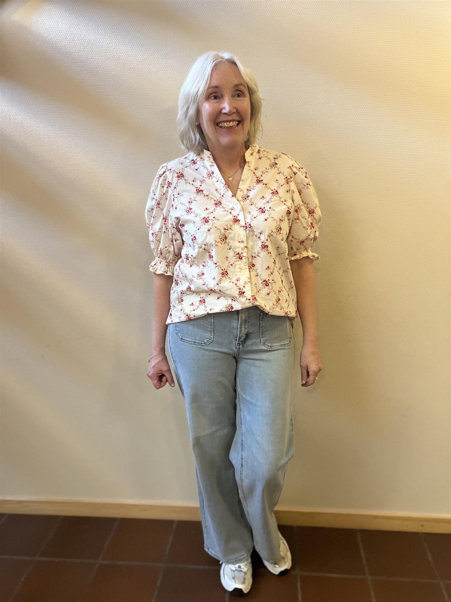 Kaffe Clothing KAbrook HW Reg Fit Jeans Light Blue Wash 32 tommer