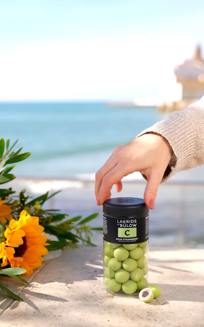 Lakrids by Bülow C Sour Strawberry 295g