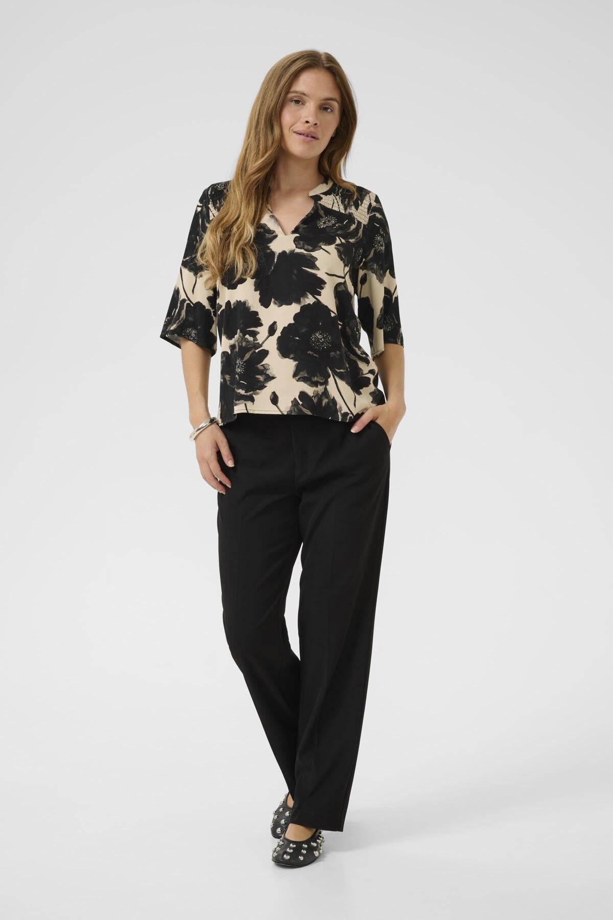 Culture CUrachel Elitha SS Blouse Black/Offwhite Flower