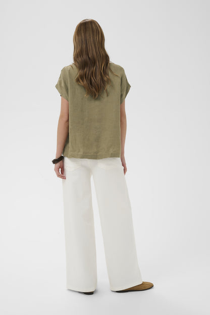 Culture CUaniela Molly – Mosegrønn bluse med lette vingeermer