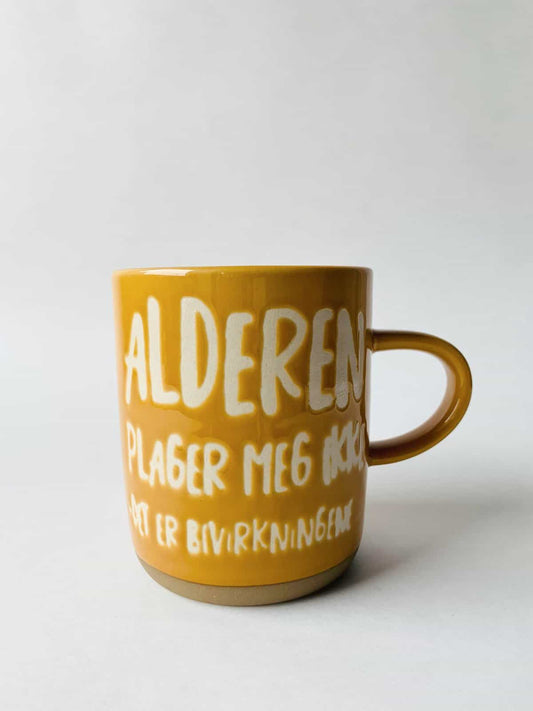 Trend Design Krus H 9,5 Cm “Alderen Plager Meg Ikke”