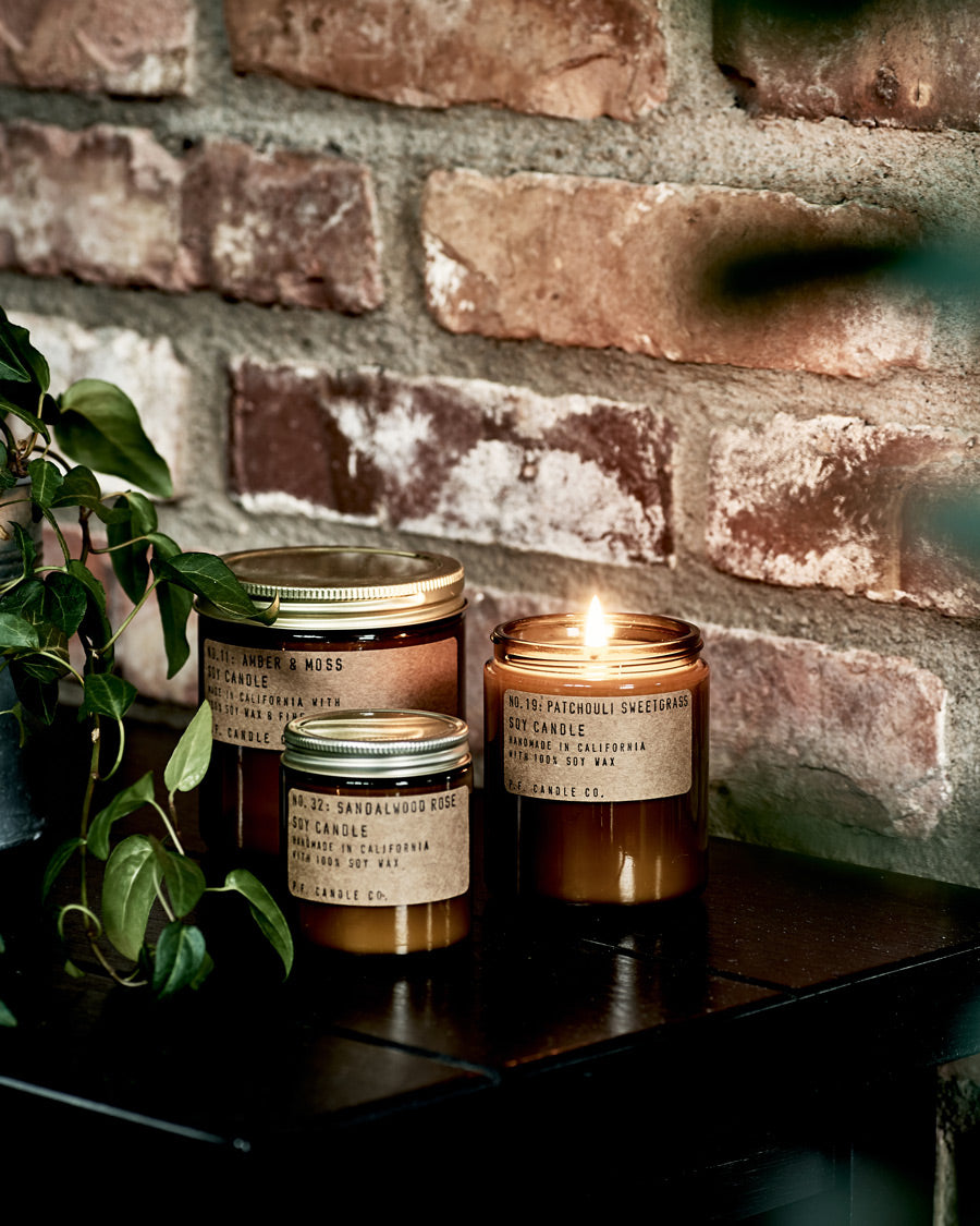 Soy Candle No. 11 Amber & Moss 204g